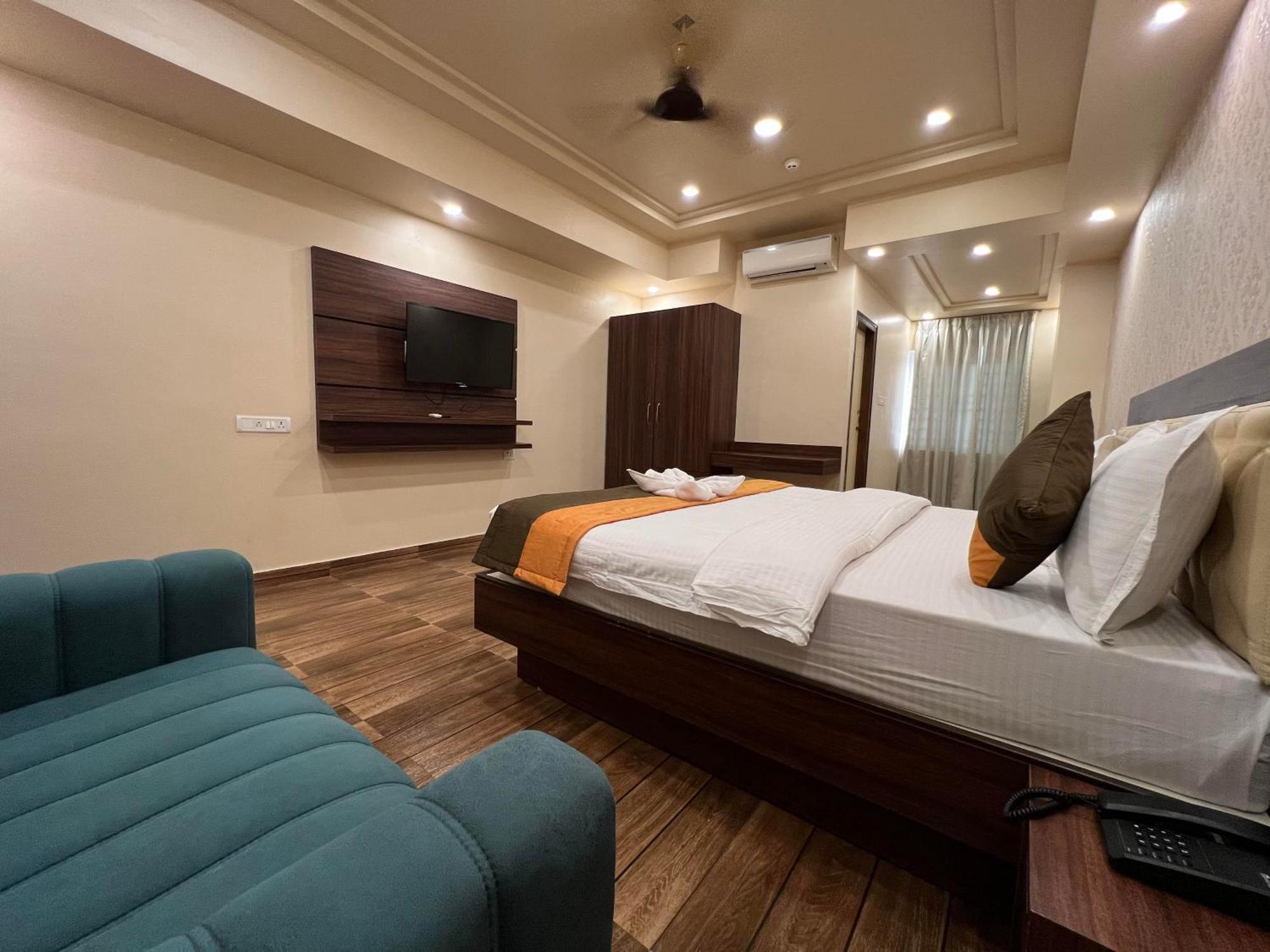 Grand Falcon Electronic City Kammasandra Exterior foto